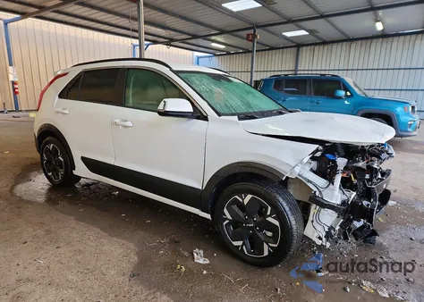 2024 Kia Niro Wind z USA, uszkodzony, nr VIN KNDCR3L19R5108061